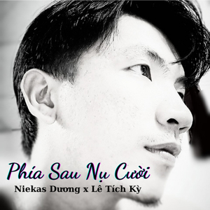 Phía Sau Nụ Cười