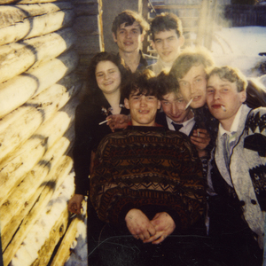 Еловая ветка