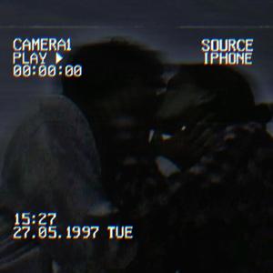 I just wanna kiss u thru the phone