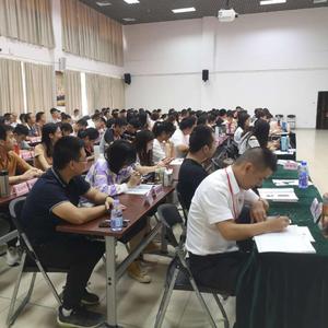 奋斗的青春最美丽（独唱）