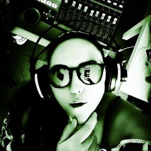 FEEL MY VIBE (feat. MONITORY MUSIC)
