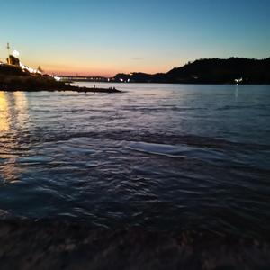 莱蒙托夫的小船