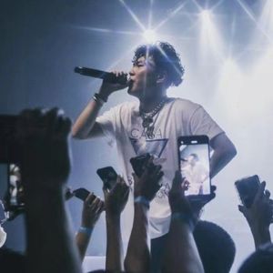 Lil Asian x Uzzy 有娃儿 同类型吉他伴奏