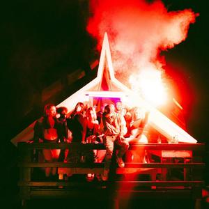 Fronteando (Instrumental)