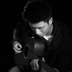 《E弦上的黑白色》