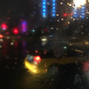 雨夜