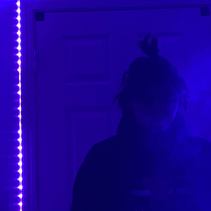 LIP! (feat. XO.KALUMAH)