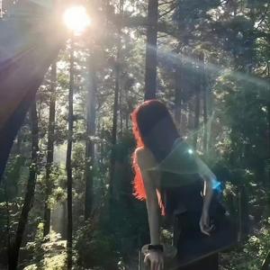 一杯烈酒敬沧桑