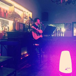 可不可以爱我-(Cover.卢学叡)