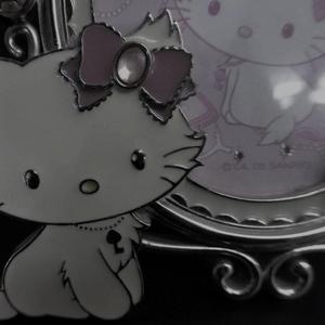 don't bite the hand that fed you