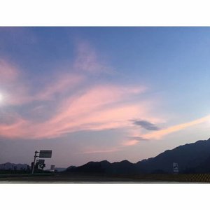 躲在角落的那个我