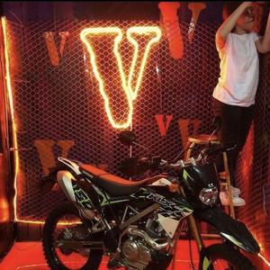 Shooters in V (Vlone)