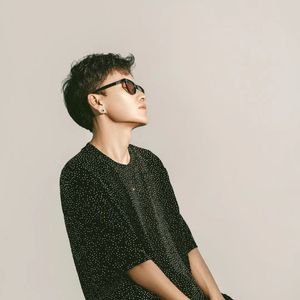 《走出故乡》旦巴坚参