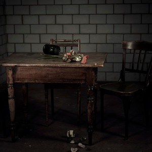 Eingesargt und zugedeckelt