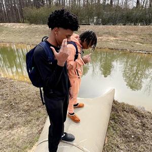 Freaks (feat. Shan2wavvy)