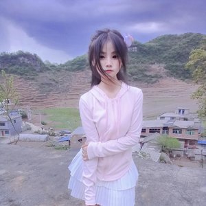 最甜的恋爱是有人陪你一起当小孩