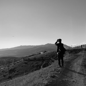 眼泪是腐蚀心脏的硫酸