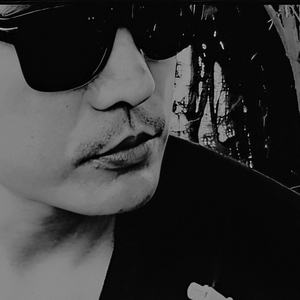 เพ้อจันทร์