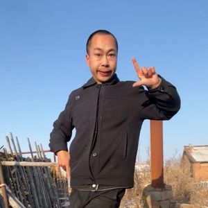 月色倒映在西湖