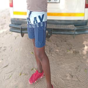 MAKGURA SAMPOKO (feat. PULE DE MAYOUR AN SEABELO MADIBE)