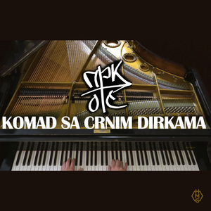 Komad sa crnim dirkama