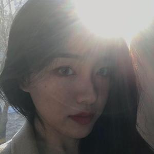 有不错的人就介绍给我吧（翻自 林允儿）