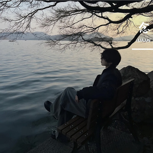 落叶堆积了太多心事