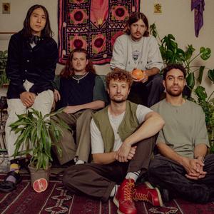 Grapefruit (feat. JSPHYNX)