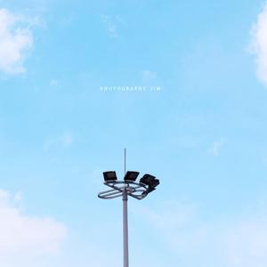 谁（翻自 廖俊涛）