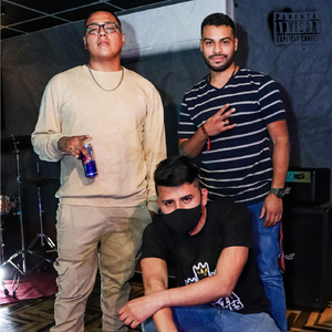 Inmortales De La Plaza (feat. Carlitos Prmc 310, Els & Flecha)