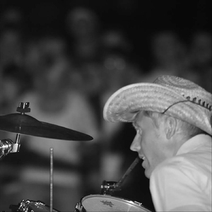 Compares (2004 Demo)