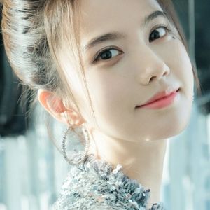 锁骨链的小吊坠