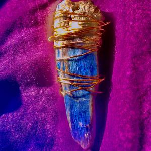 Naga (feat. Gtm Jaysus)