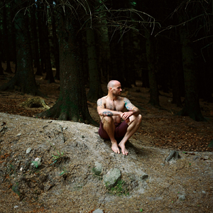 Wrestle (feat. Eiríkr)