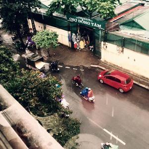 Sáng chủ nhật, bánh mì nóng giòn (feat. Dieeps)