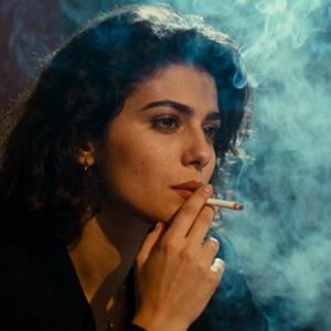 U dimu cigareta