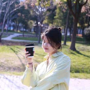 谜样女子