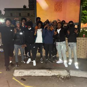 Youngin (feat. Yolashorty)