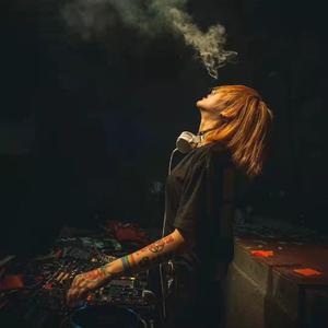 带我到山顶-（Dj修改 remix）