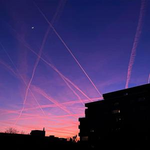 i leave at dusk (feat. Loan Guiguen)