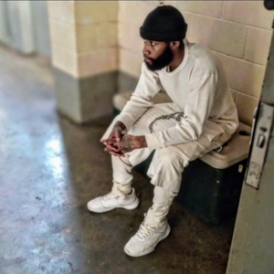 Pressure (feat. 8103 4GLIZZY) (Live)