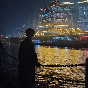 《等回忆翻涌》