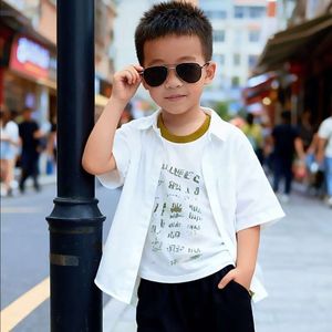 小小少年颂中华