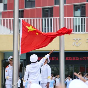 血色丰碑贺华诞谨以此诗献礼国.wav