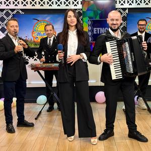 Viată viață (feat. Angela Moldovan)