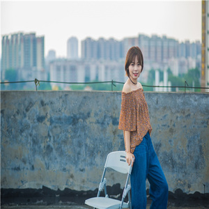 梧桐树的街角（伴奏）