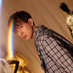 我喜欢上一个男孩他叫李现