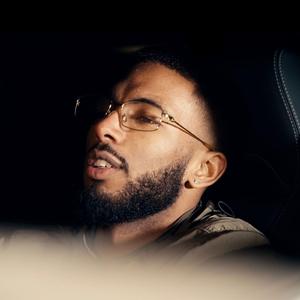 Mucho (feat. Dess)