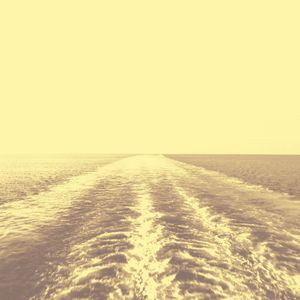 安静的睡浪声音