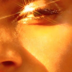 когда поменялся цвет твоих глаза